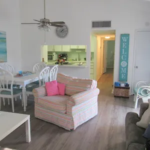 Sunny Miramar Half Mi To Access! Apartment